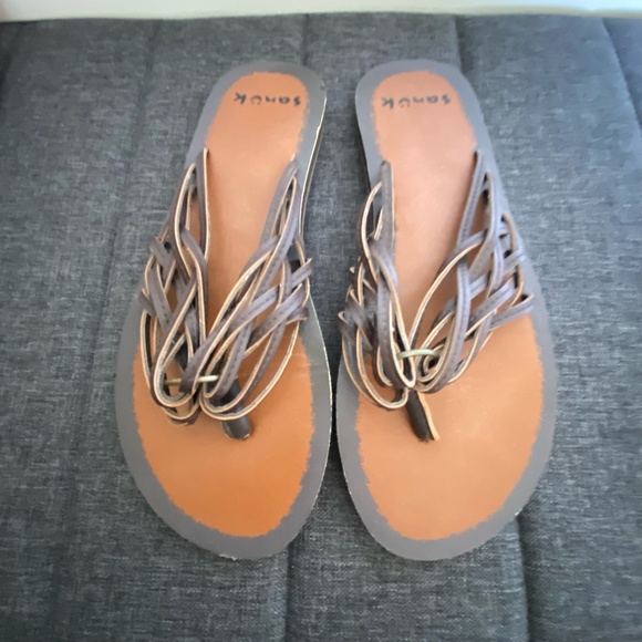 Sanuk Brown Strappy Beach Summer Yoga Flip Flops- Sz-10 - Picture 2 of 15